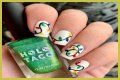 Can you paint Christmas lights with nail polish?